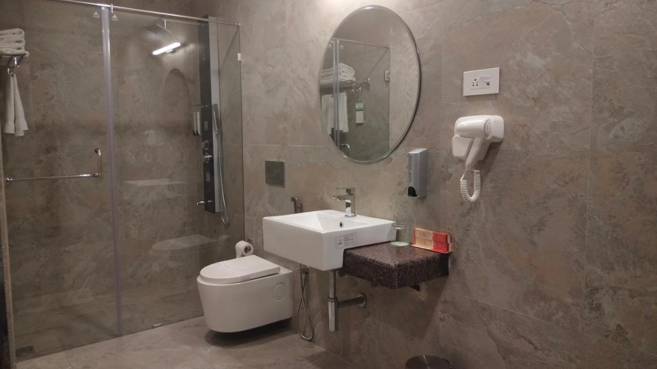 Hotel Asansol International Bagian luar foto