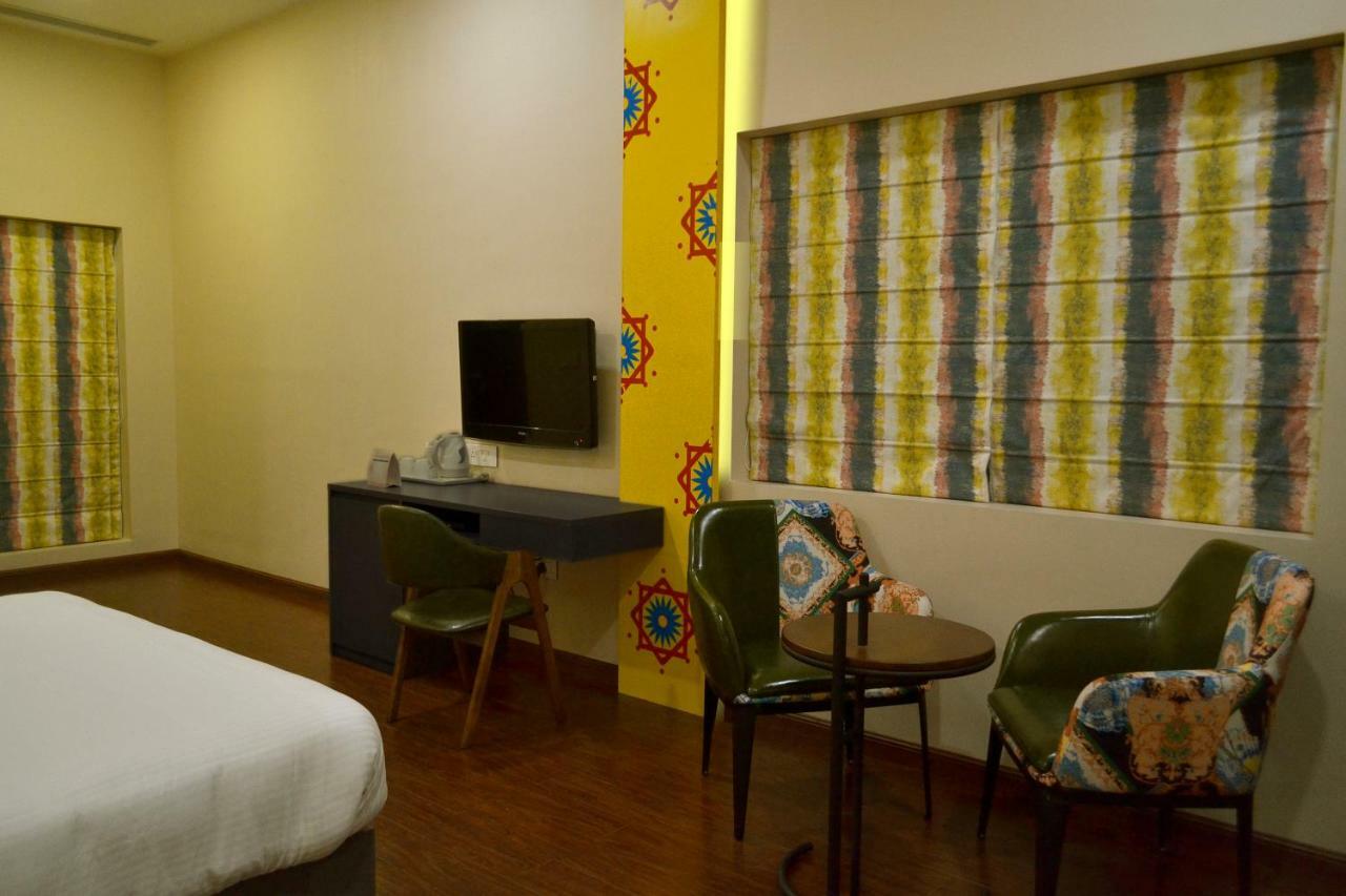 Hotel Asansol International Bagian luar foto